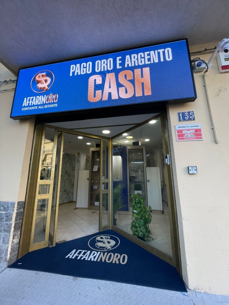 Ingresso del negozio Affarinoro di Sciacca